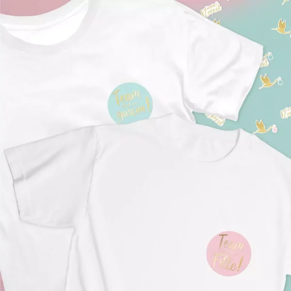 Stickers gender reveal baby shower team fille et garçon rose et bleu sur des t-shirts